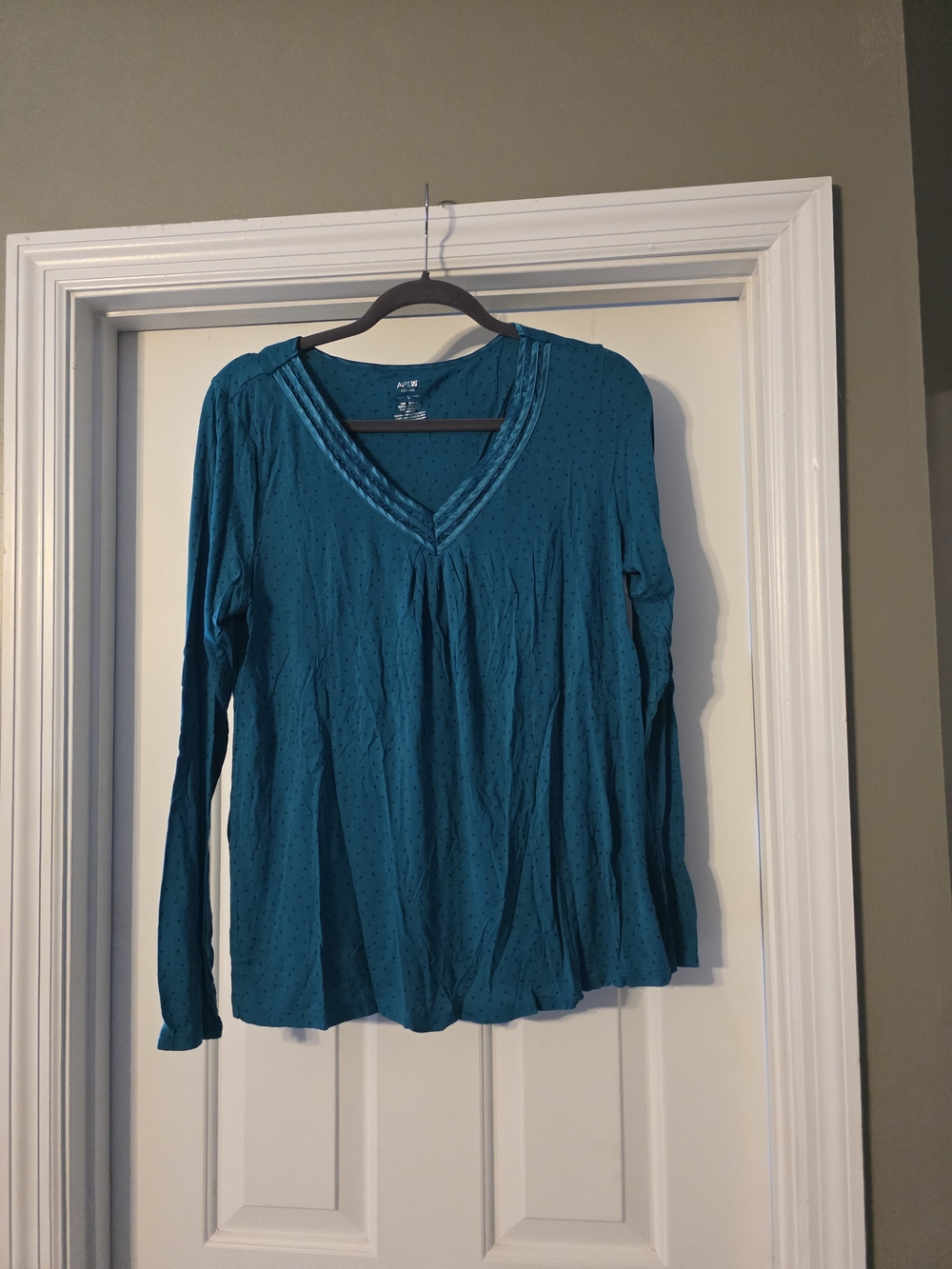Apt. 9 Teal V-Neck Long Sleeve Top